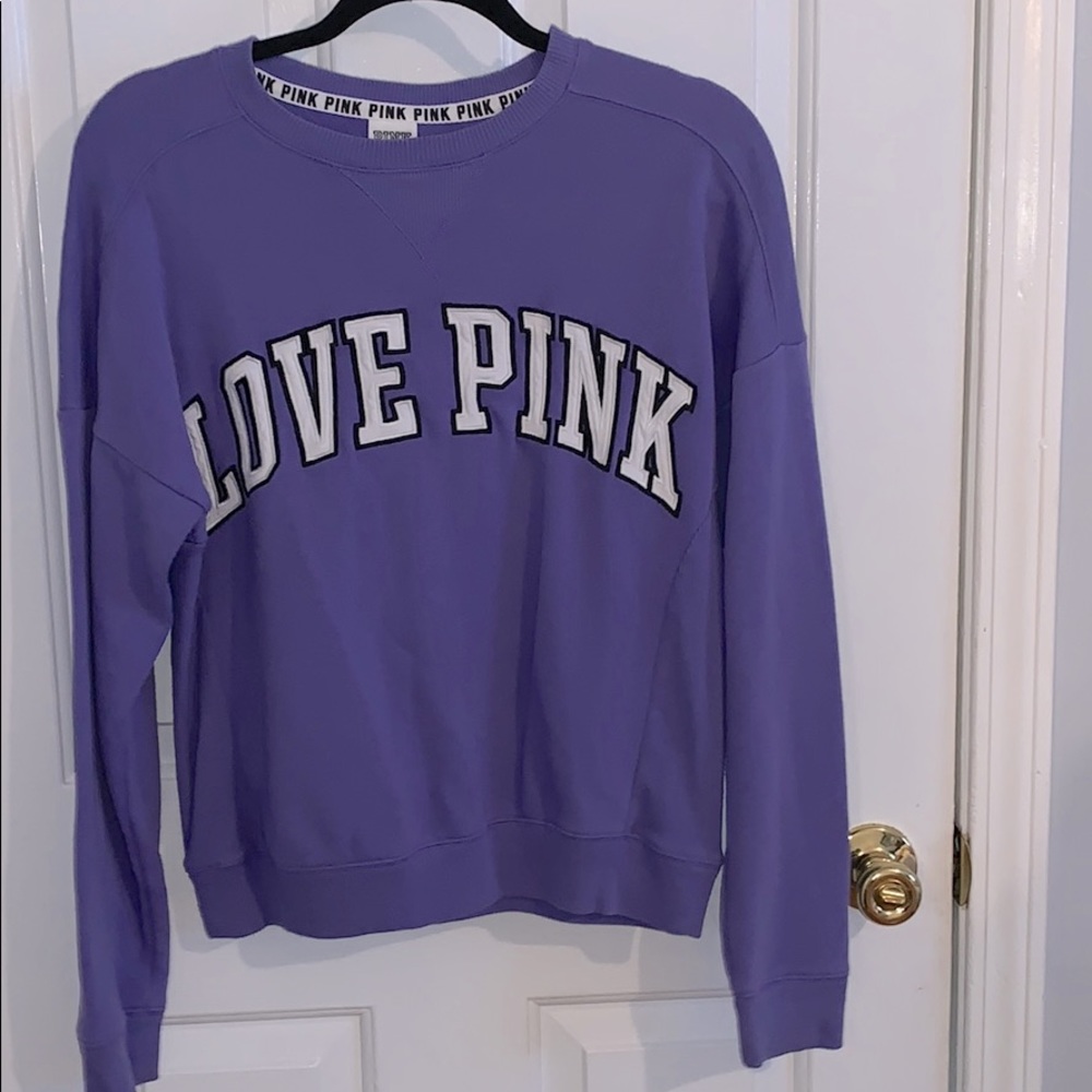 Pink (Victoria’s secret)crew sweatshirt.!😍